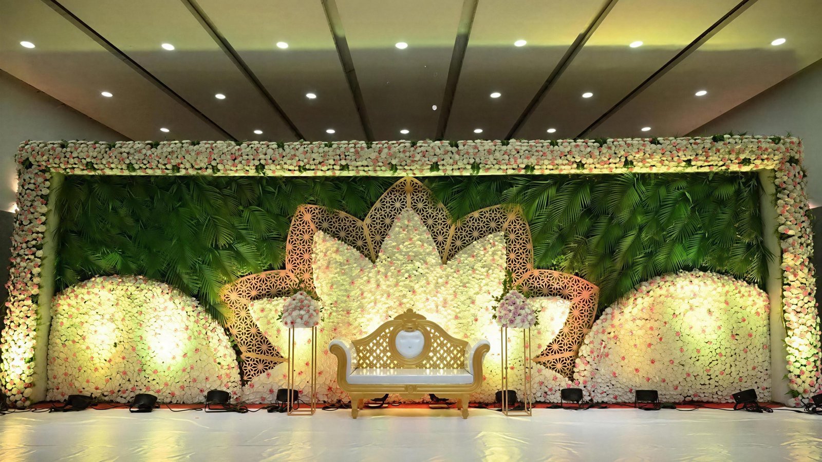 Traditional Sacred Decor